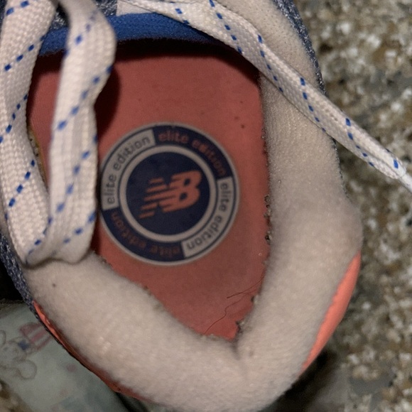 New Balance Classics Traditionnels Grey & Orange Sneakers - Picture 7 of 8